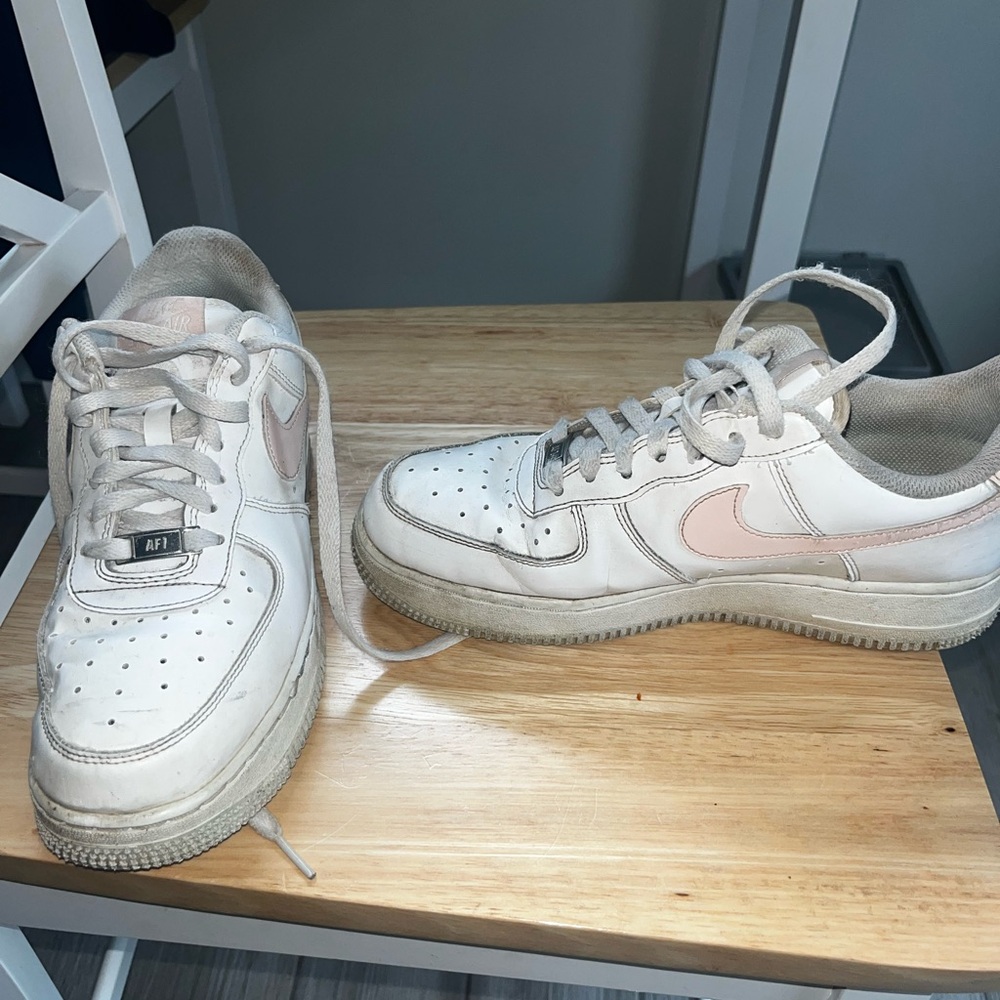 Nike air force 1s blush pink